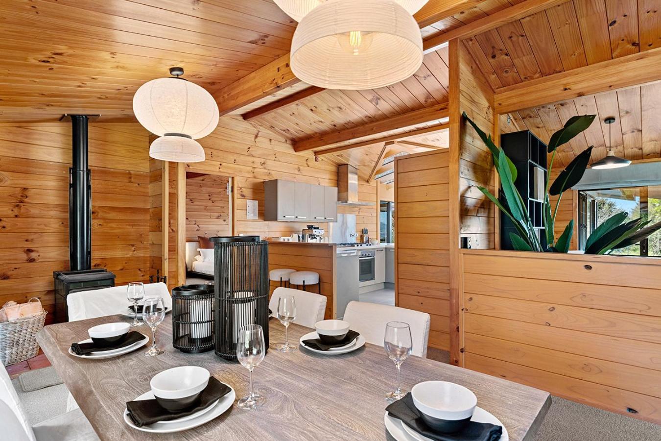 Mountviews Lodge タウポ エクステリア 写真